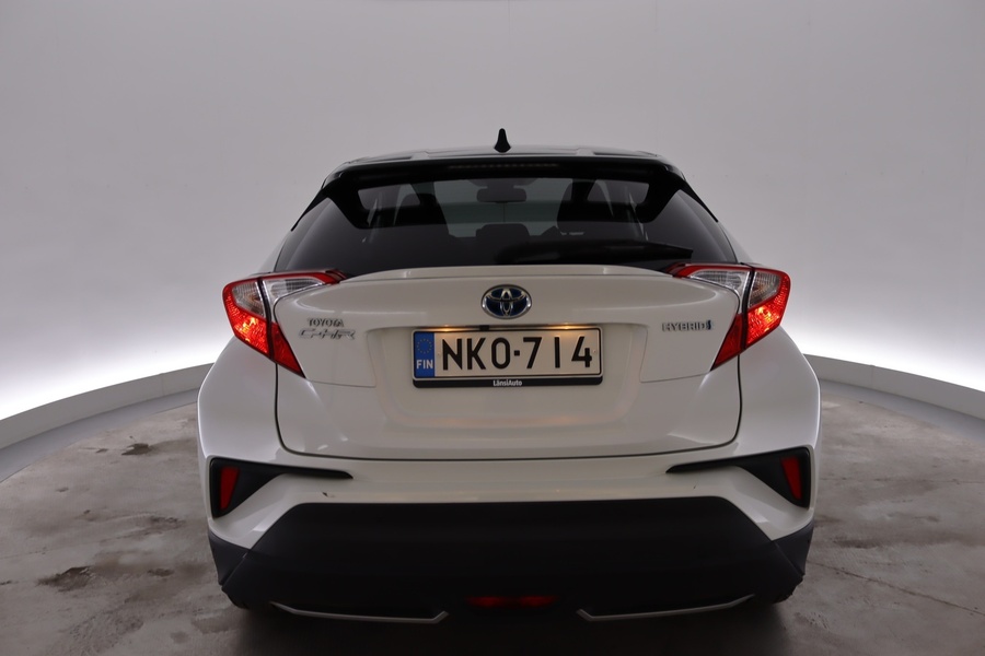 Toyota C-HR vaihtoauto