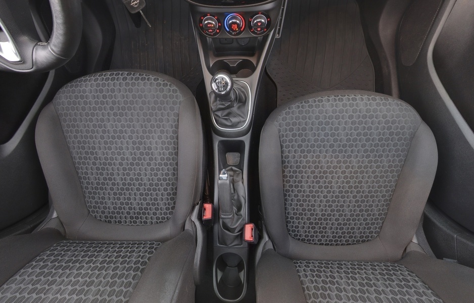 Opel Corsa vaihtoauto