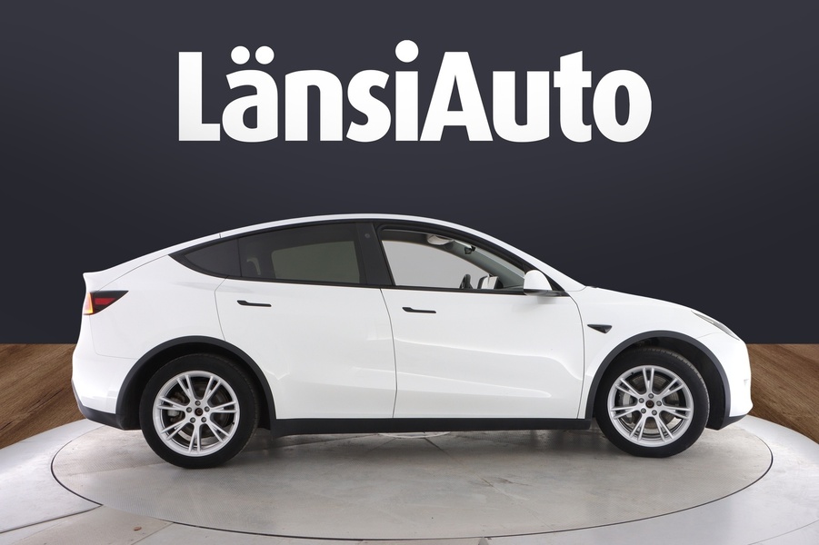 Tesla Model Y vaihtoauto