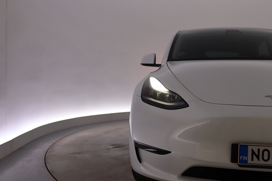 Tesla Model Y vaihtoauto