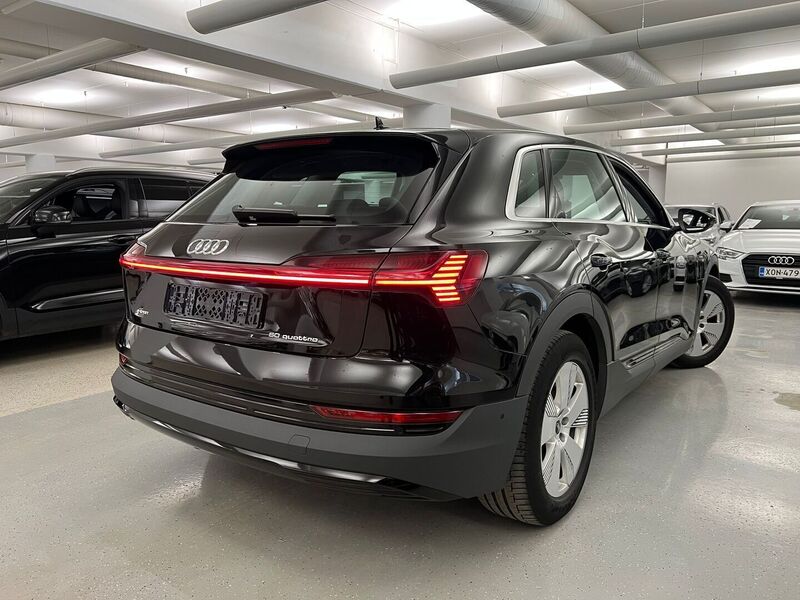 Audi e-tron vaihtoauto