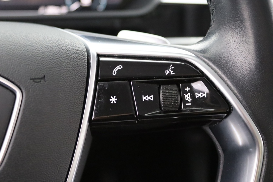 Audi e-tron vaihtoauto