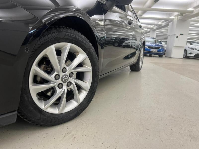 Opel Astra vaihtoauto