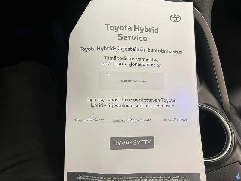 Toyota Camry vaihtoauto