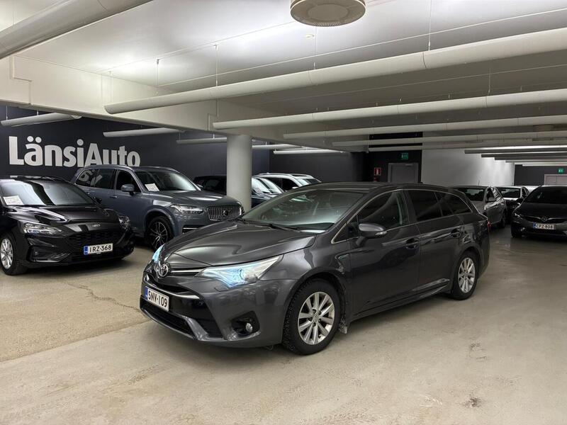 Toyota Avensis vaihtoauto