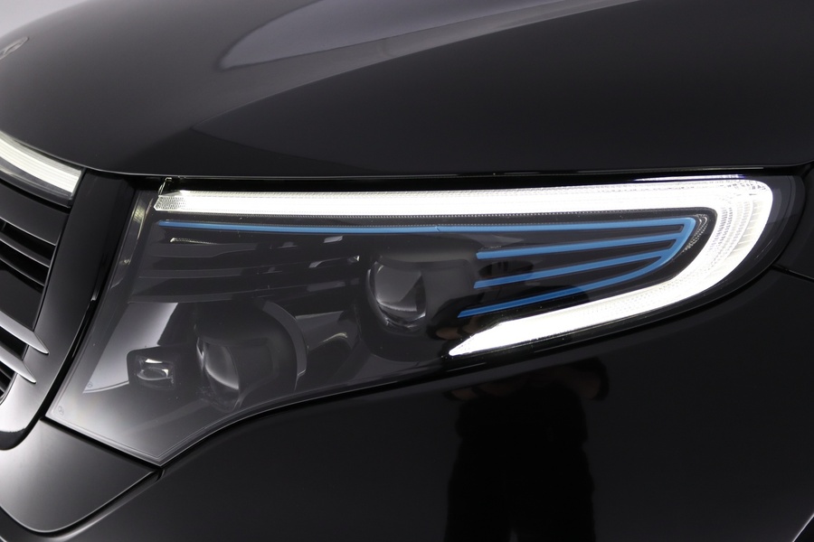 Mercedes-Benz EQC vaihtoauto