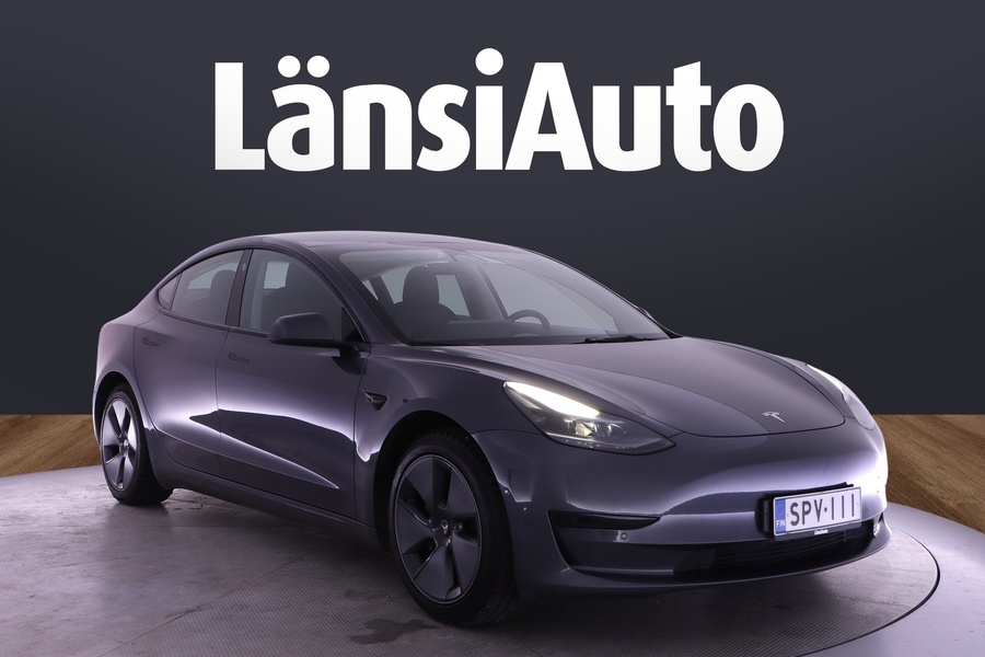 Tesla Model 3 vaihtoauto