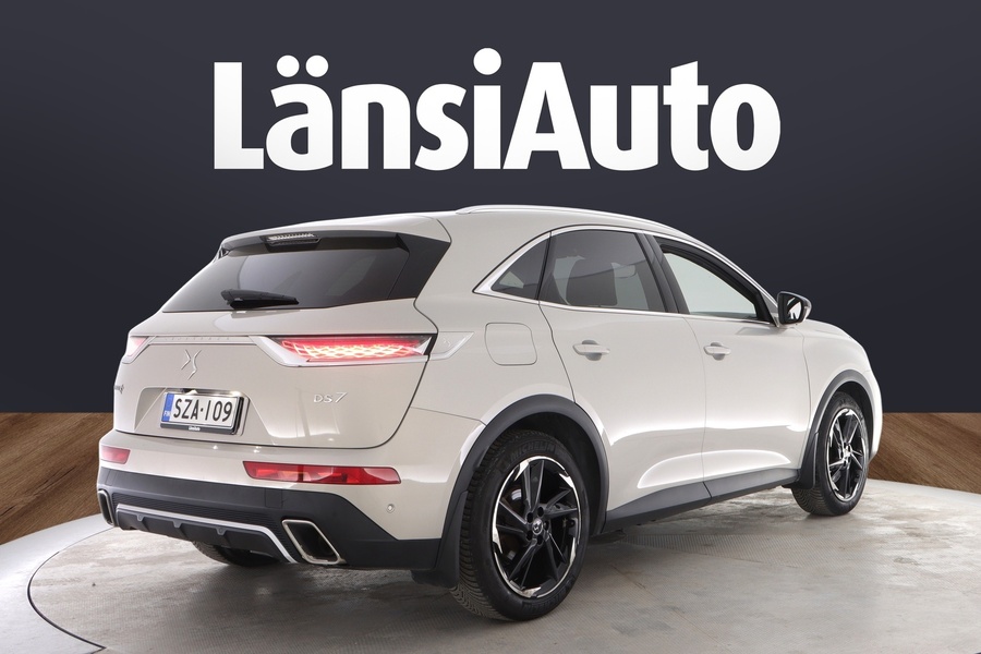 DS 7 Crossback vaihtoauto