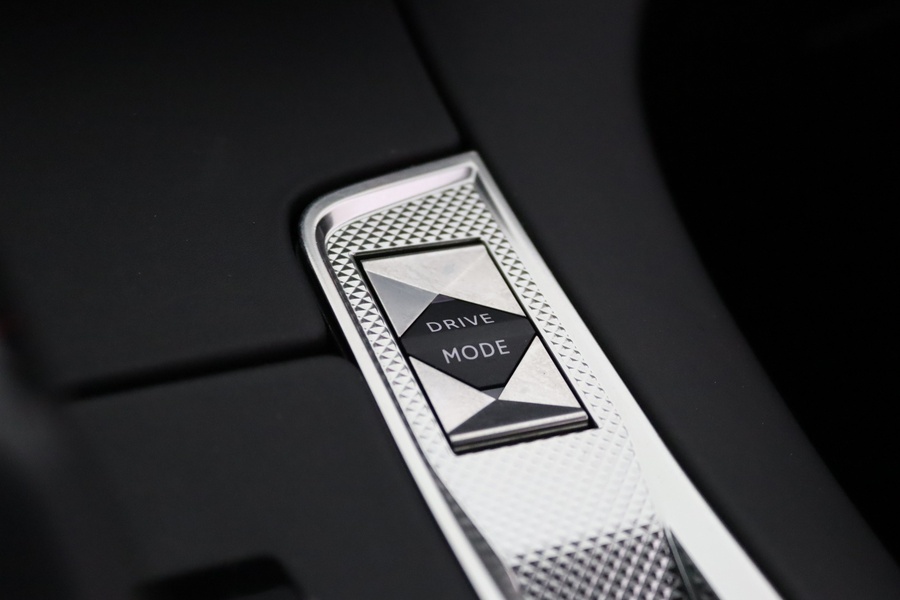 DS 7 Crossback vaihtoauto