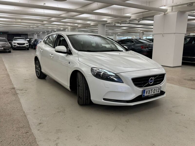 Volvo V40 vaihtoauto