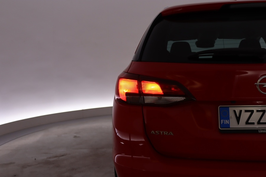 Opel Astra vaihtoauto