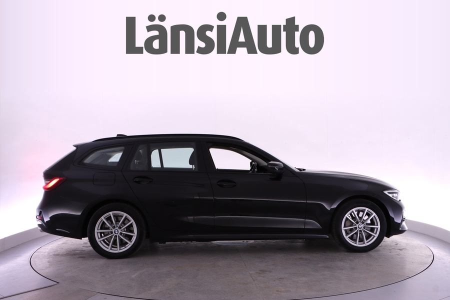 BMW 330 vaihtoauto