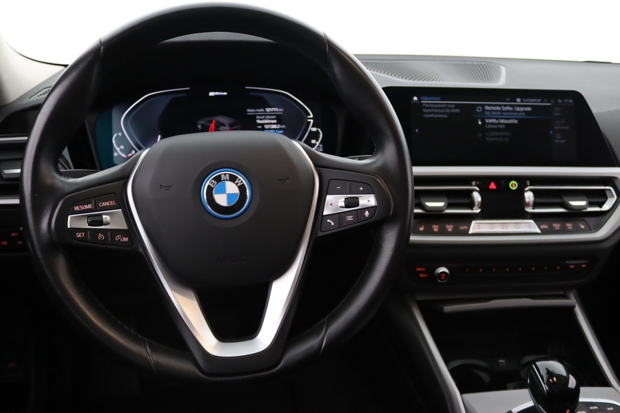 BMW 320 vaihtoauto