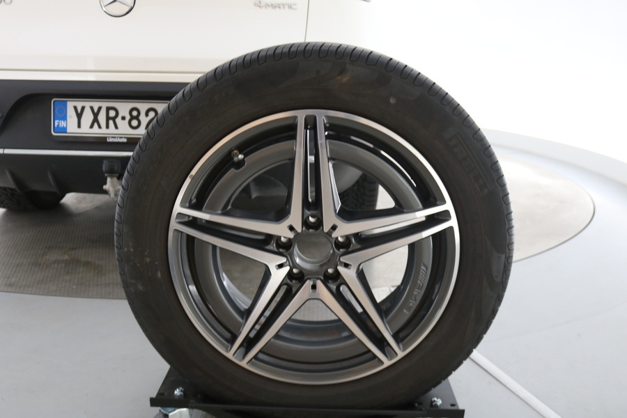 Mercedes-Benz EQC vaihtoauto