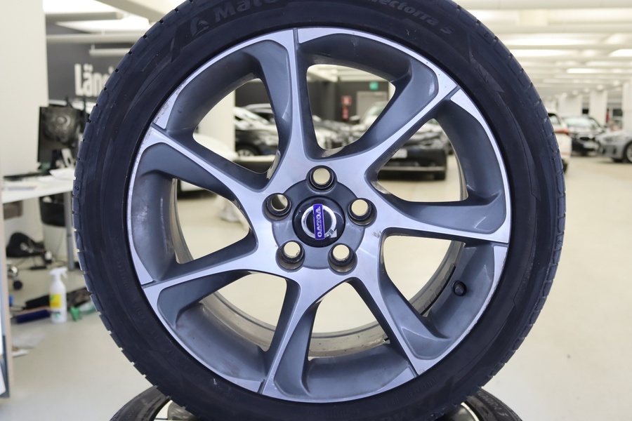 Volvo V40 vaihtoauto