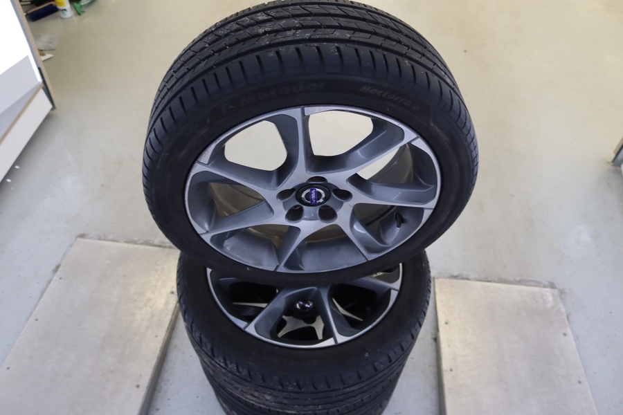 Volvo V40 vaihtoauto