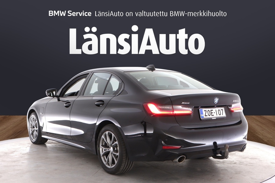 BMW 330 vaihtoauto