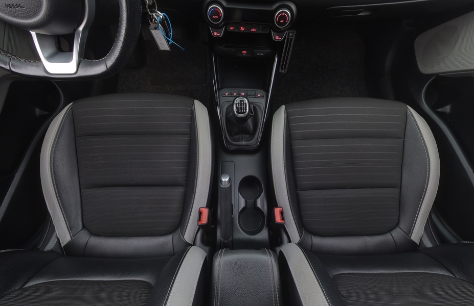 Kia Stonic vaihtoauto