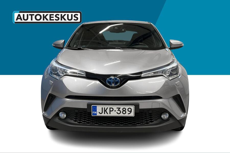 Toyota C-HR vaihtoauto