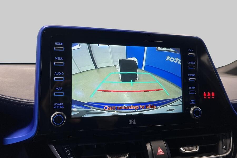 Toyota C-HR vaihtoauto