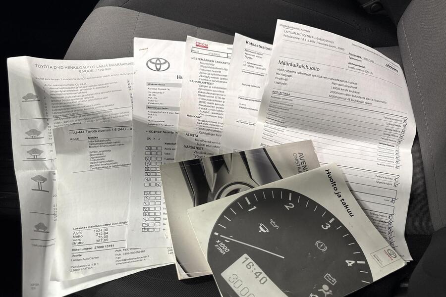 Toyota Avensis vaihtoauto