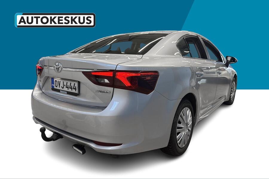 Toyota Avensis vaihtoauto