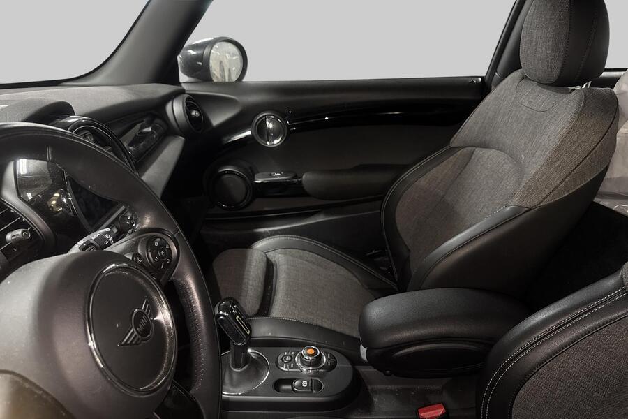 Mini Hatchback vaihtoauto