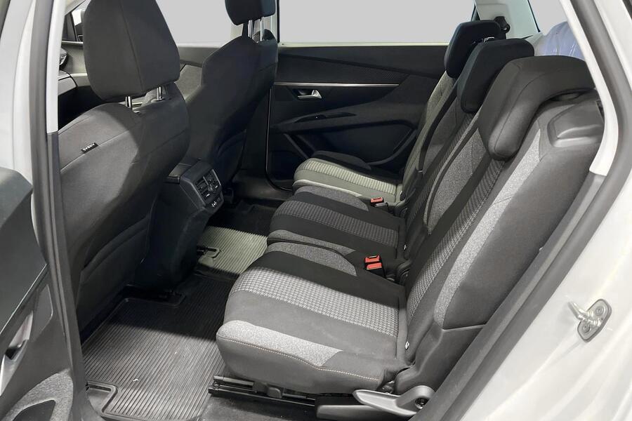 Peugeot 5008 vaihtoauto