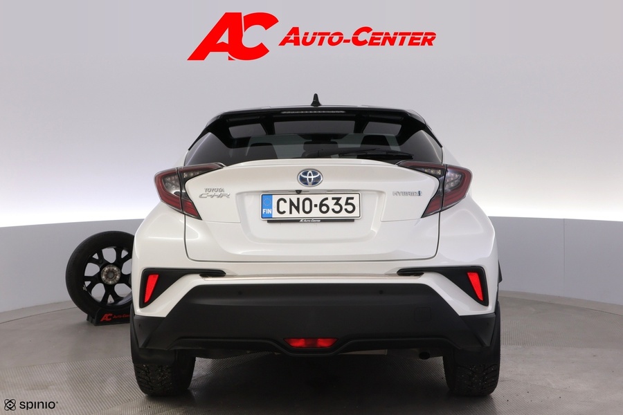 Toyota C-HR vaihtoauto