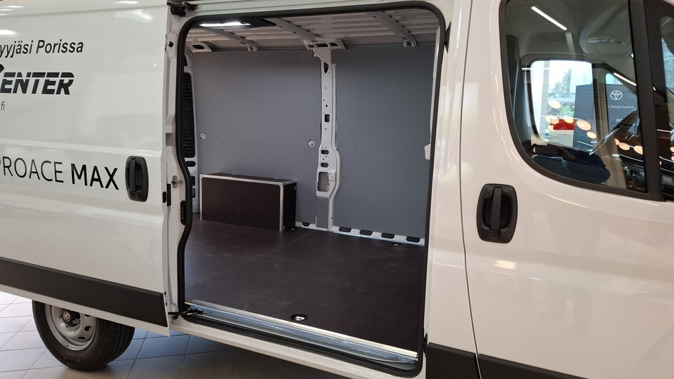 Toyota Proace MAX vaihtoauto