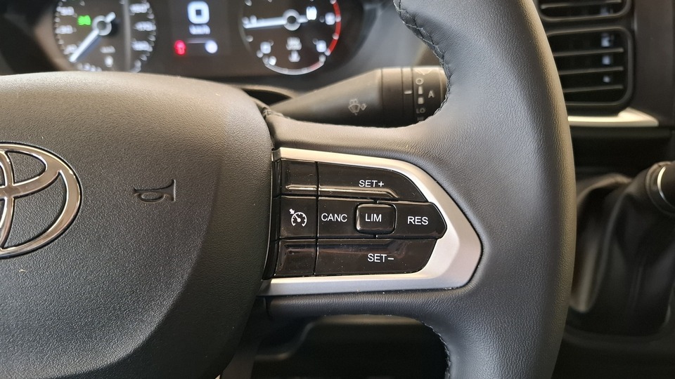 Toyota Proace MAX vaihtoauto