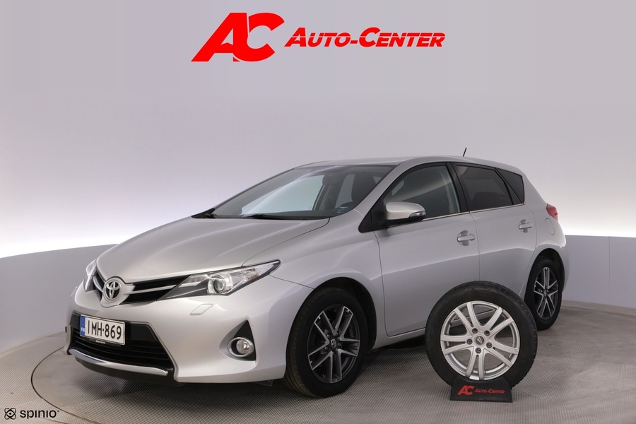 Toyota Auris vaihtoauto