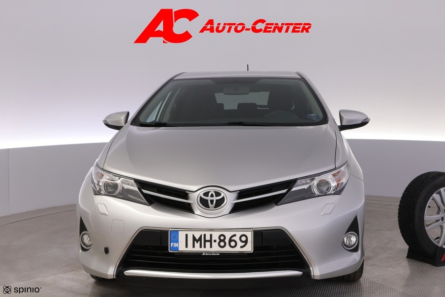 Toyota Auris vaihtoauto
