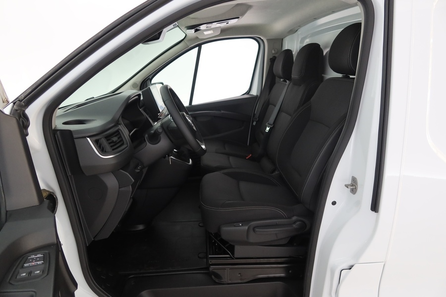 Nissan Primastar vaihtoauto