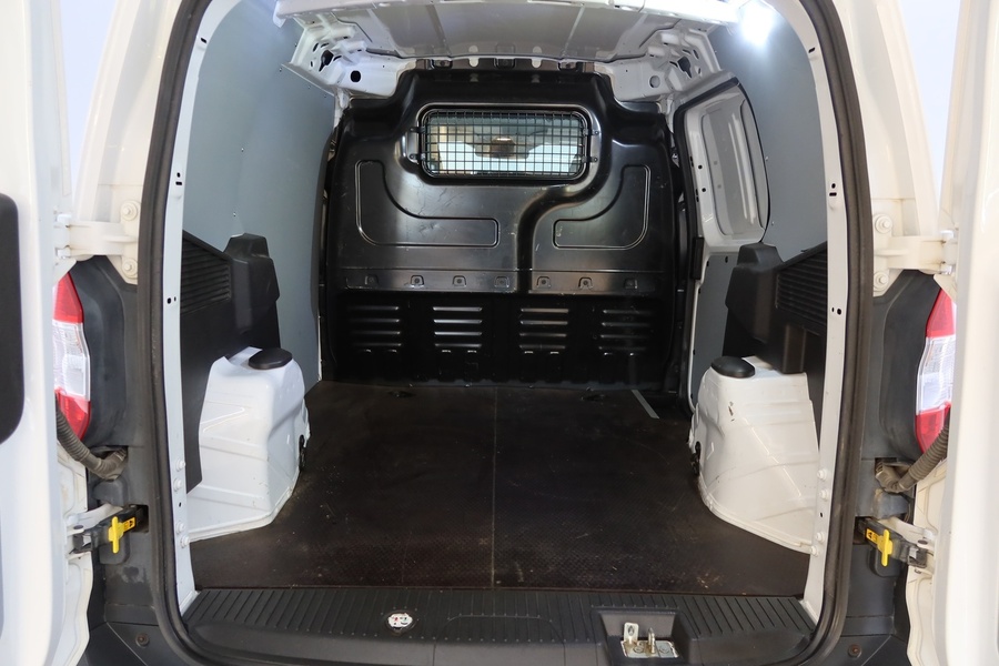 Ford Transit Courier vaihtoauto