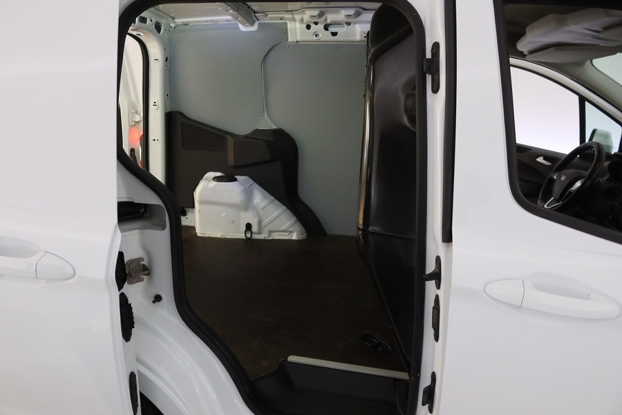 Ford Transit Courier vaihtoauto