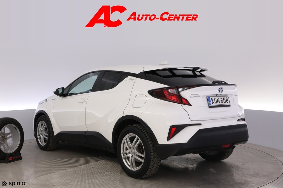 Toyota C-HR vaihtoauto