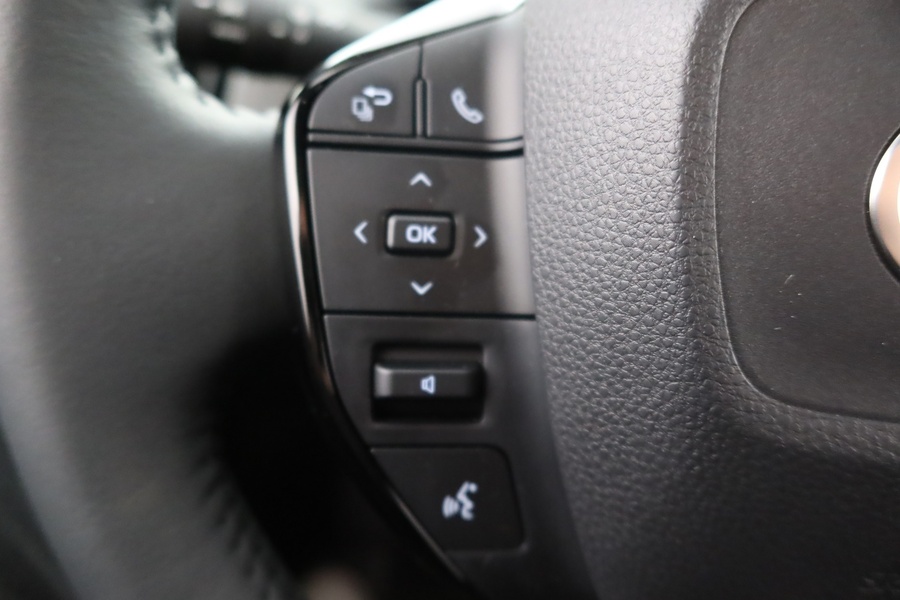 Toyota bZ4X vaihtoauto