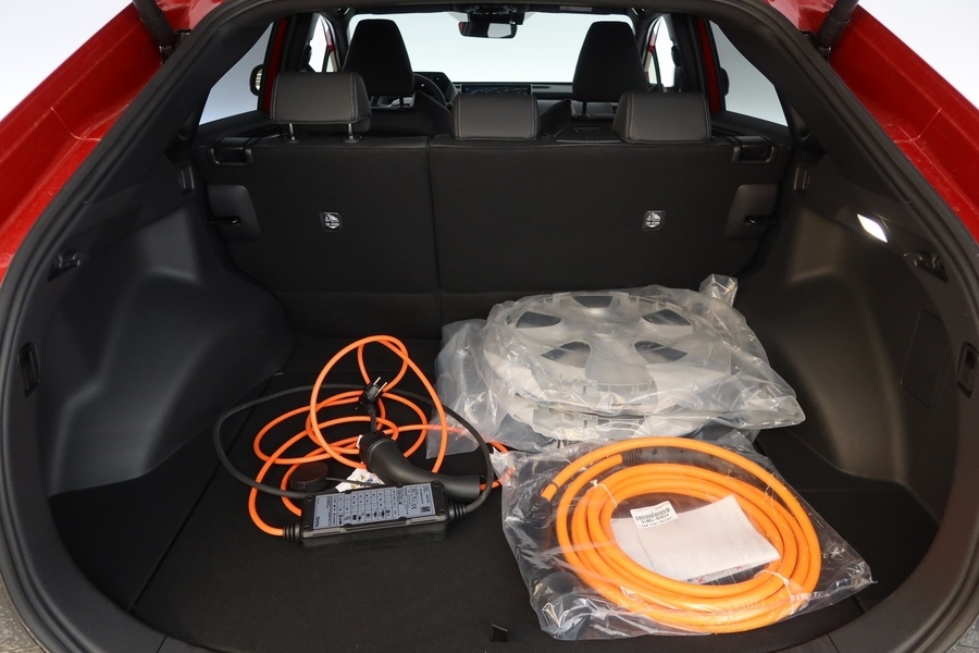 Toyota bZ4X vaihtoauto