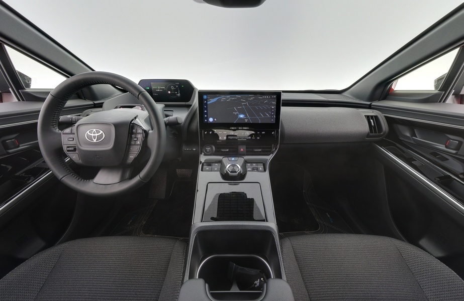 Toyota bZ4X vaihtoauto