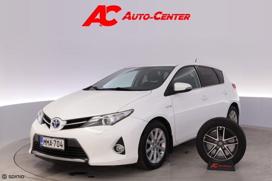 Toyota Auris vaihtoauto