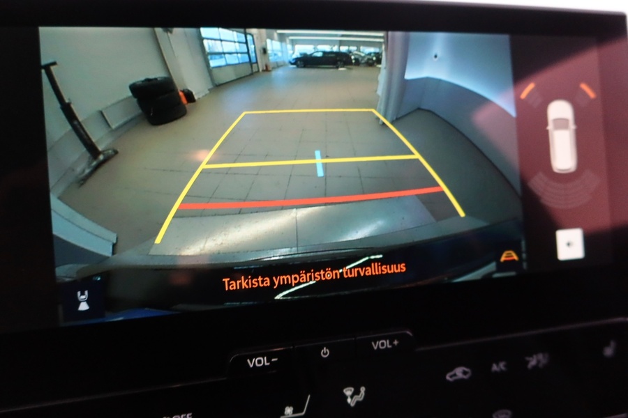 Toyota bZ4X vaihtoauto