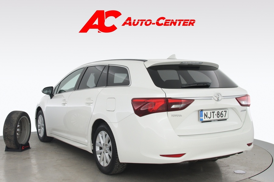 Toyota Avensis vaihtoauto