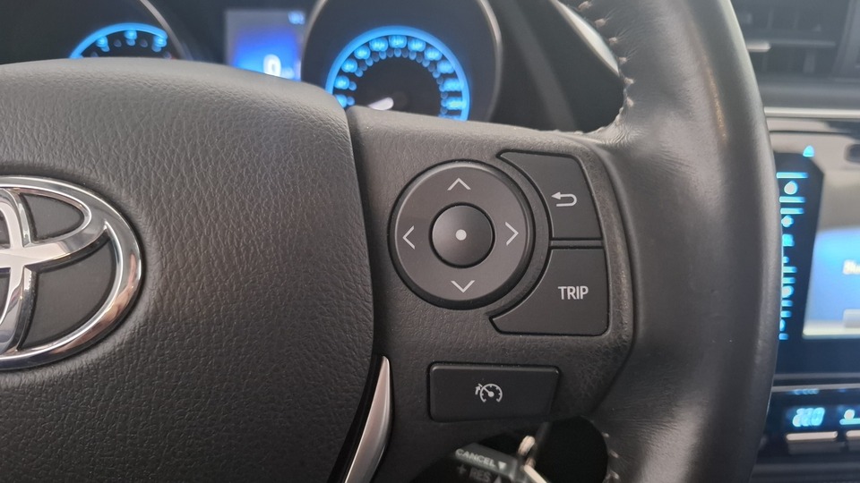 Toyota Auris vaihtoauto