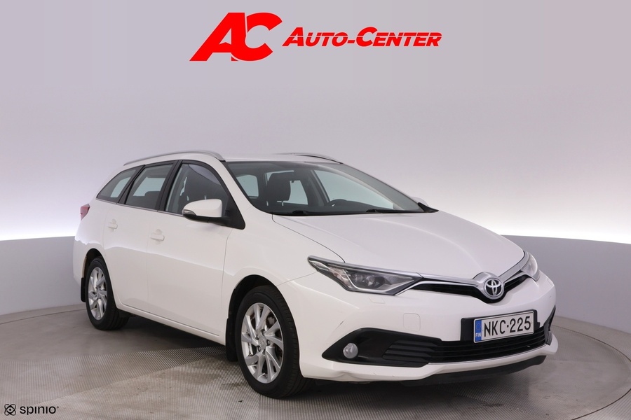 Toyota Auris vaihtoauto