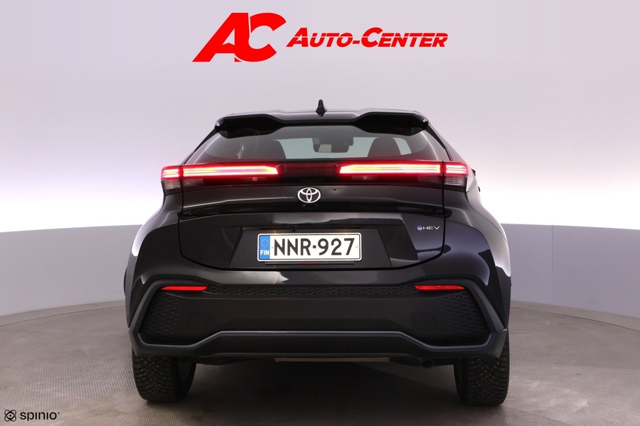 Toyota C-HR vaihtoauto