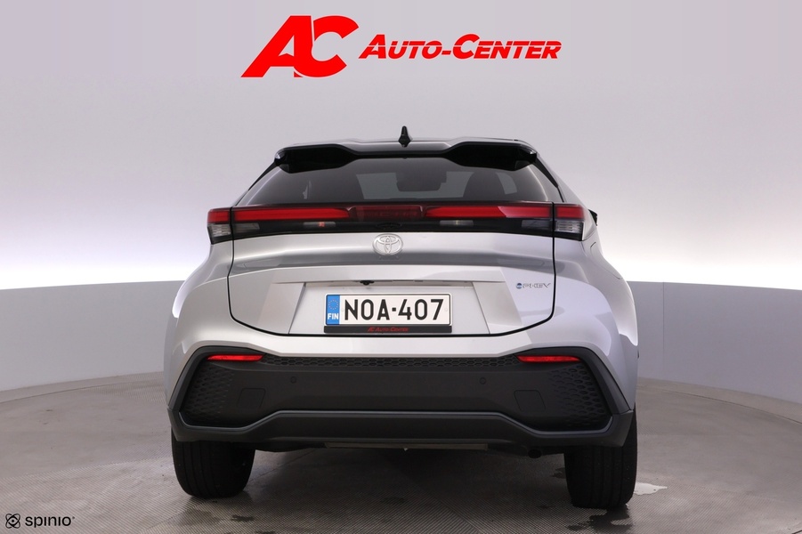 Toyota C-HR vaihtoauto