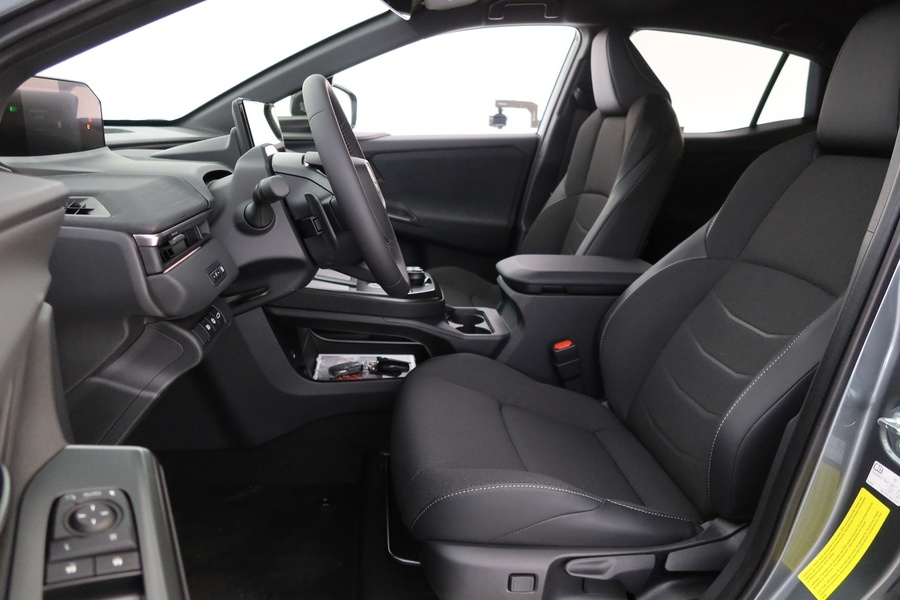 Toyota C-HR+ vaihtoauto