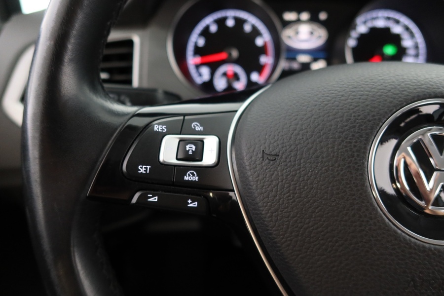 Volkswagen Golf Sportsvan vaihtoauto