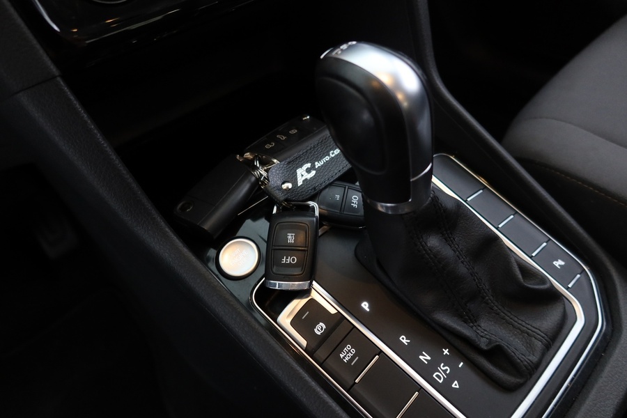 Volkswagen Golf Sportsvan vaihtoauto